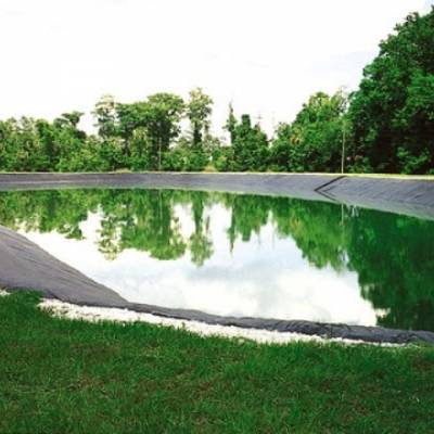 Màng chống thấm HDPE làm hồ chứa nước sinh học